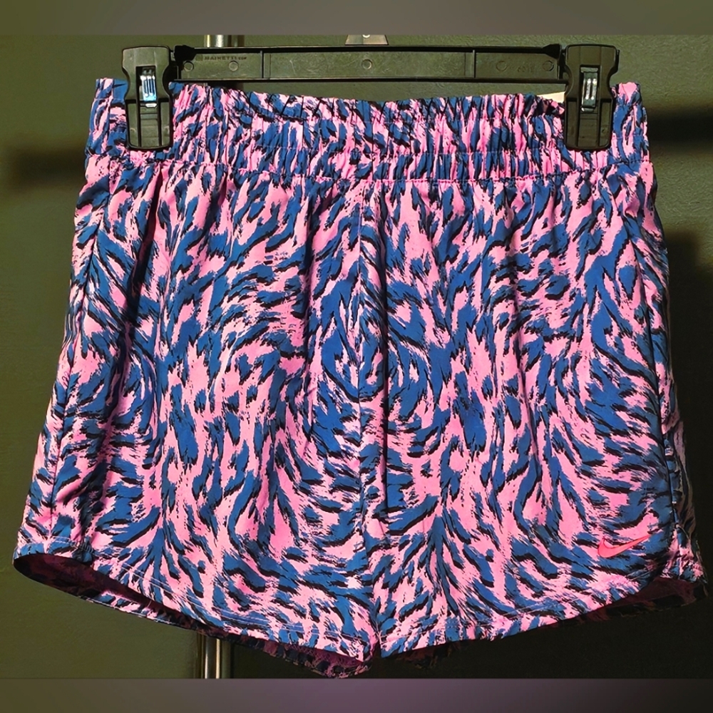 Nike Girls Large Shorts